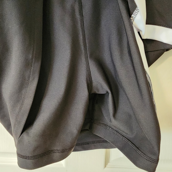 SAGE Collective Dress - Picture 4 of 7